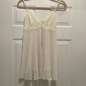 Victoria’s Secret intimate babydoll sheer lace slip M ivory sexy nightie